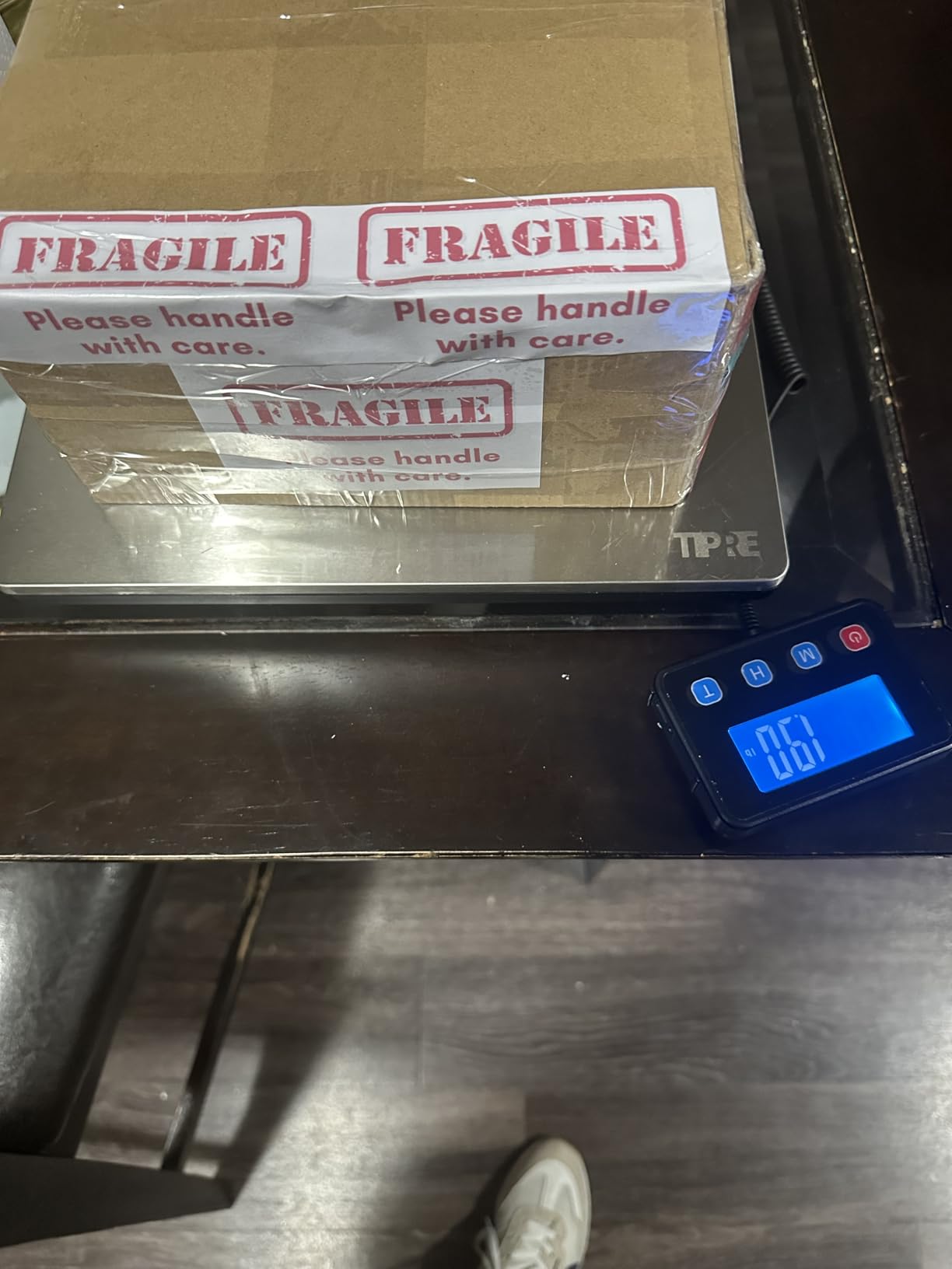 TIPRE Shipping Scale 440lbs for Packages, Heavy Duty Digital Postal Scale with LCD Display 0.35 oz High Precision Express Scale with Type-C Charging & Batteries Smart Hold/Tare for Small Business Home customer photo 2