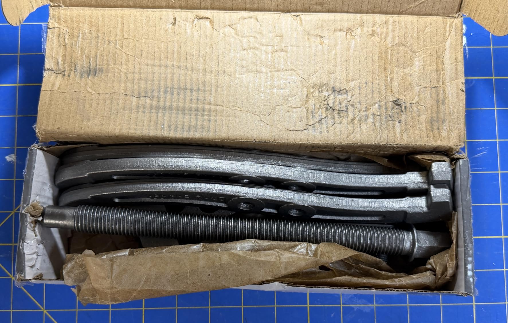 BELOMI 6 Inch 3-Jaw Bearing Puller with Reversible Jaws customer photo 2