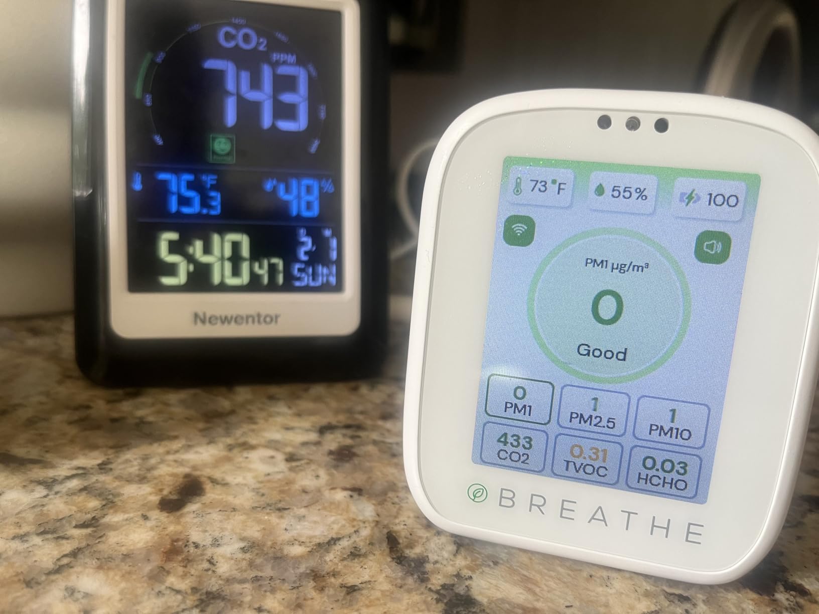 BREATHE Airmonitor Plus Indoor Air Quality Monitor w/CO₂, PM & App. Gen 2. | Professional-Grade NDIR Sensor, PM1, PM10, TVOC, Formaldehyde, Smart Alerts, 90-Day History, CSV Export. 6 Hour Battery Life. customer photo 1