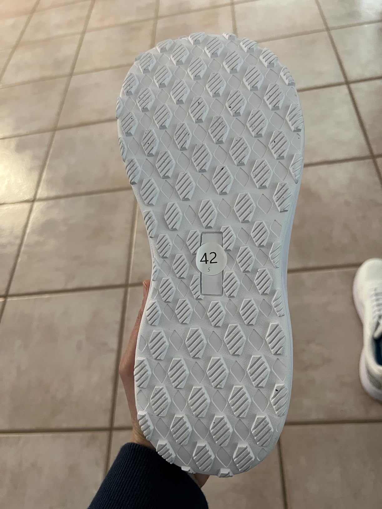 BRONAX Womens Wide Toe Box Road Running Shoes S71 customer photo 1