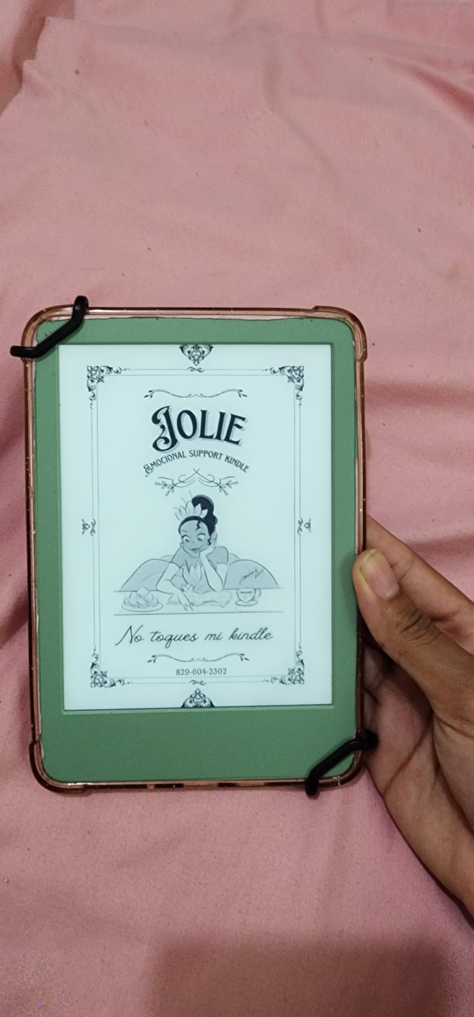 Amazon Kindle 16 GB (newest model) - Lightest and most compact Kindle, now with faster page turns, and higher contrast ratio, for an enhanced reading experience - Matcha customer photo 1