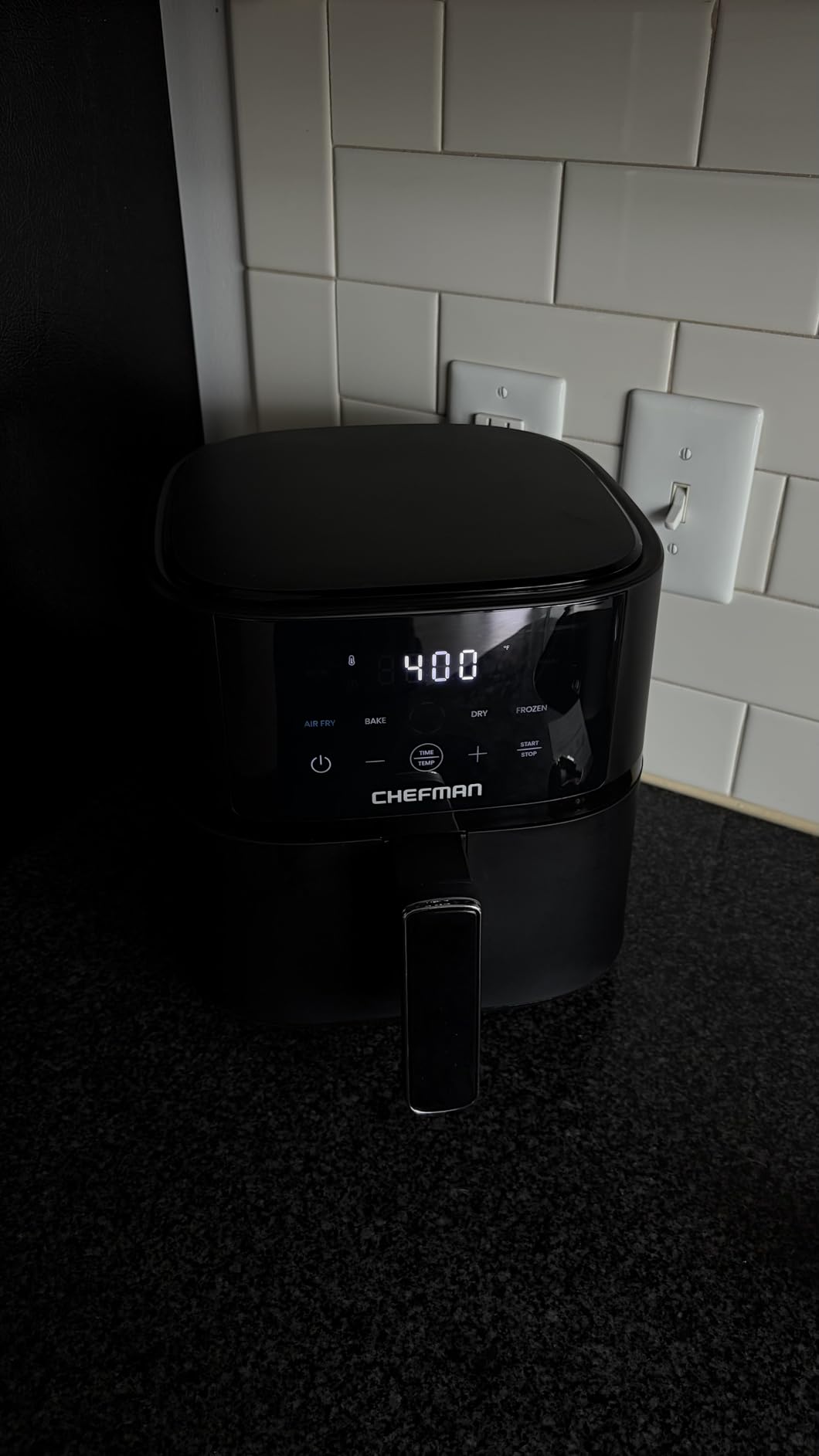 Chefman Air Fryer – 4 QT Compact Airfryer for Quick & Easy Meals in Minutes, Features Hi-Fry Technology for Extra Crisp, Touchscreen Controls with 4 Presets, Nonstick & Dishwasher Safe Basket - Black customer photo 1