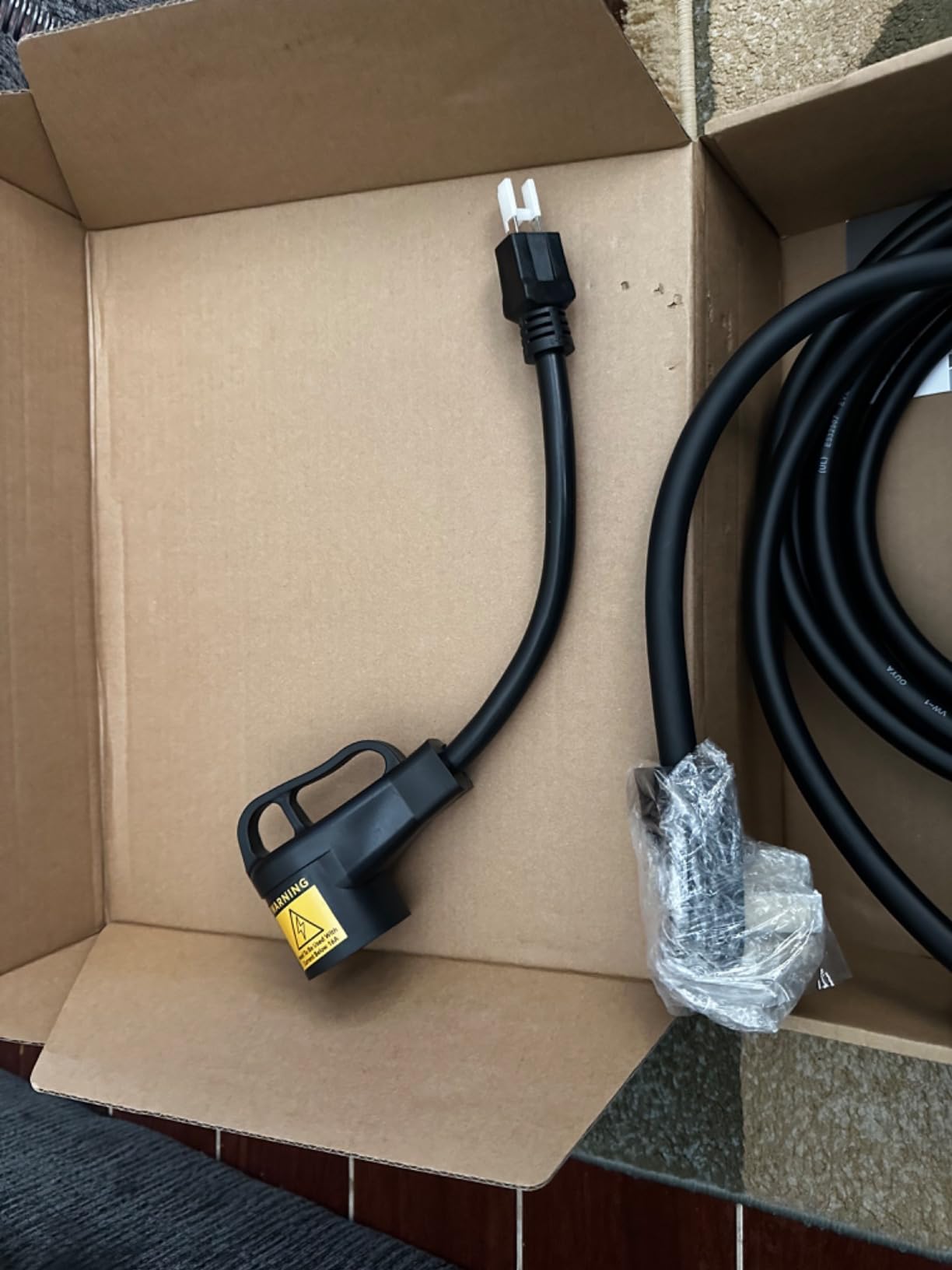 Junsun Portable Level 1 and Level 2 EV Charger 240V 32A (7.68kw) with 26ft Charging Cable NEMA 14-50 5-15 for SAE-J1772 Electric Vehicles Charging Station customer photo 2