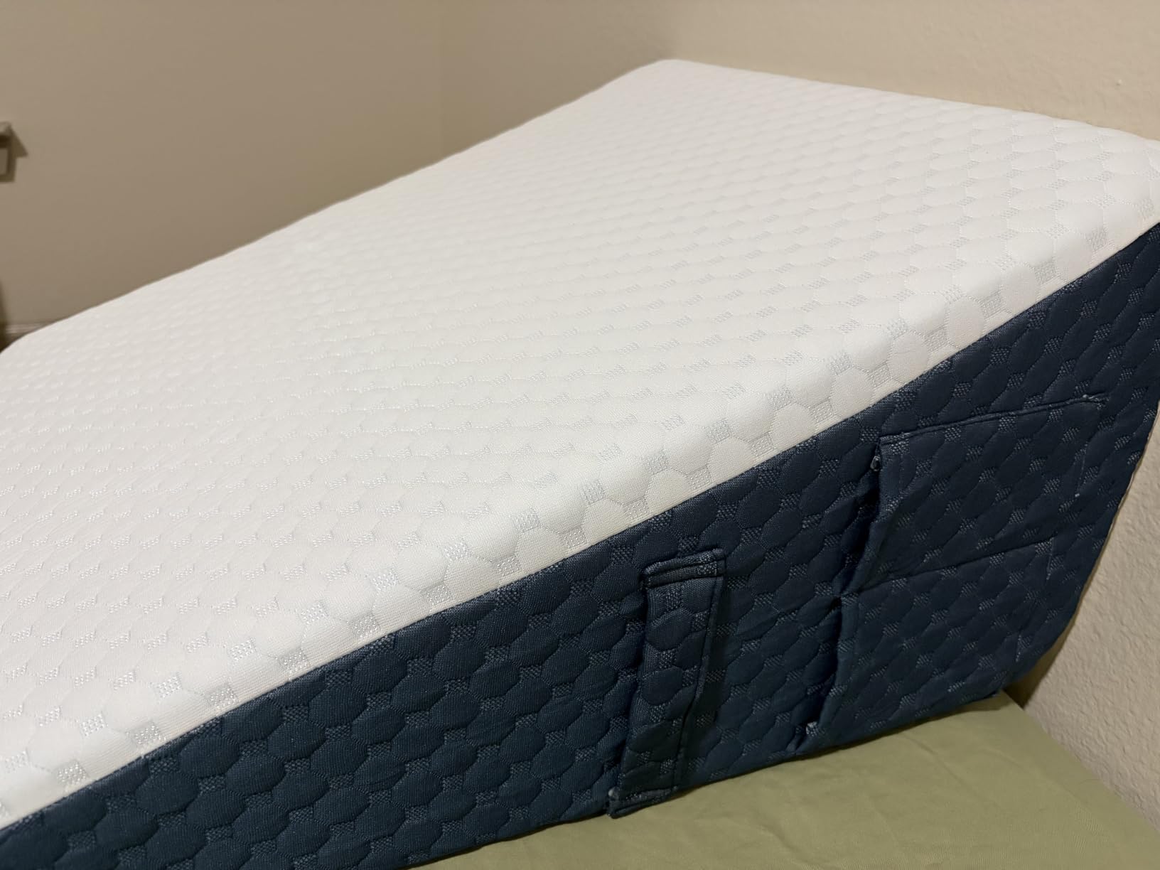 Welzona Wedge Pillow for Sleep Apnea, 12inch Bed Wedge | Updated Bed Wedge Pillow, Acid Reflux, Heartburn, GERD, Neck Pain, Cooling Memory Foam Top, Removable Washable Cover customer photo 1