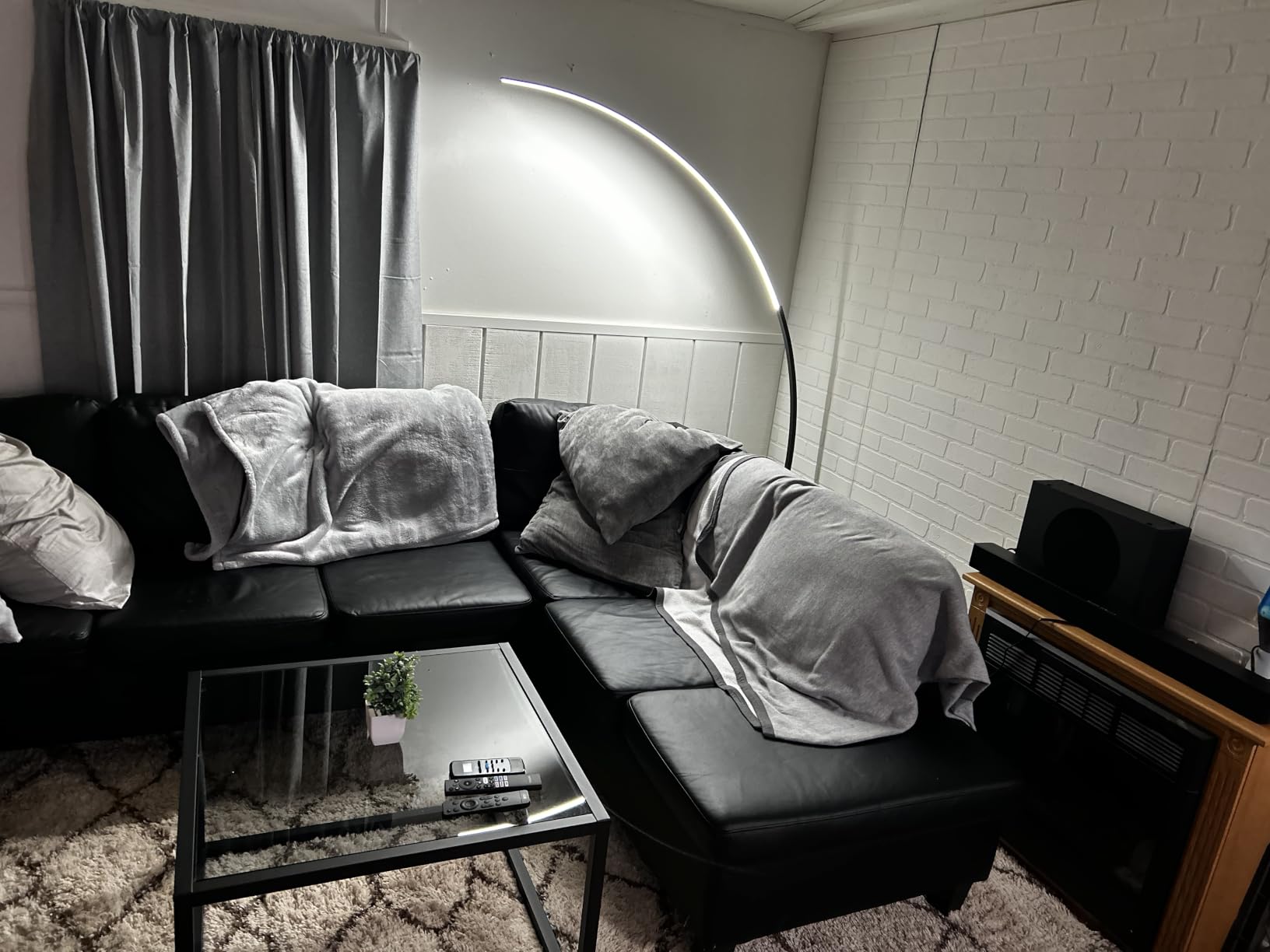 Dimmable LED Floor Lamp with 3 Color Temperatures, Ultra Bright 2000LM Gold Arc Floor Lamp, Modern Standing Tall Lamp with Remote Control Reading Floor for Bedroom Use Lamp for Office Classroom customer photo 1
