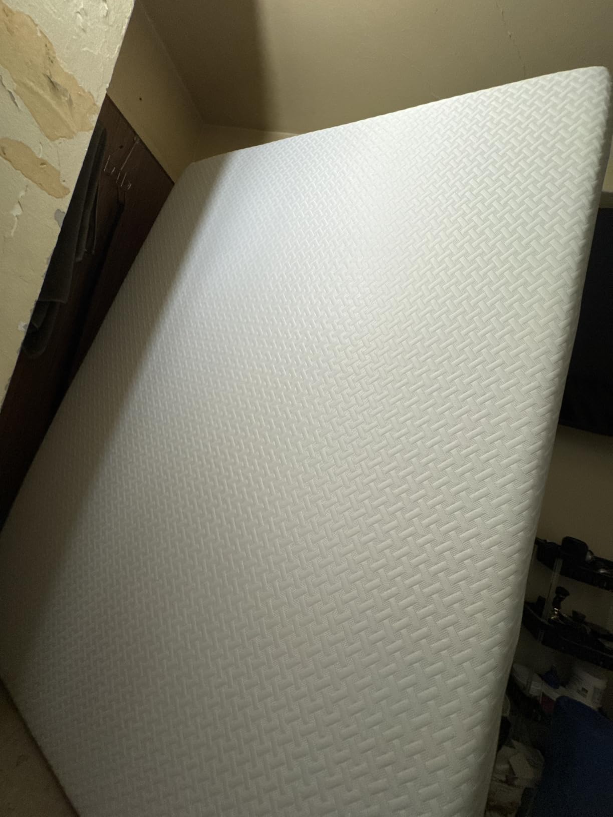 Zinus 10 Inch Queen Green Tea Essential Memory Foam Mattress, Medium Feel | All-Night Freshness & Breathability, Soothing Pressure Relief, Just-Right Medium Feel, CertiPUR-US & OEKO-TEX Certified customer photo 2