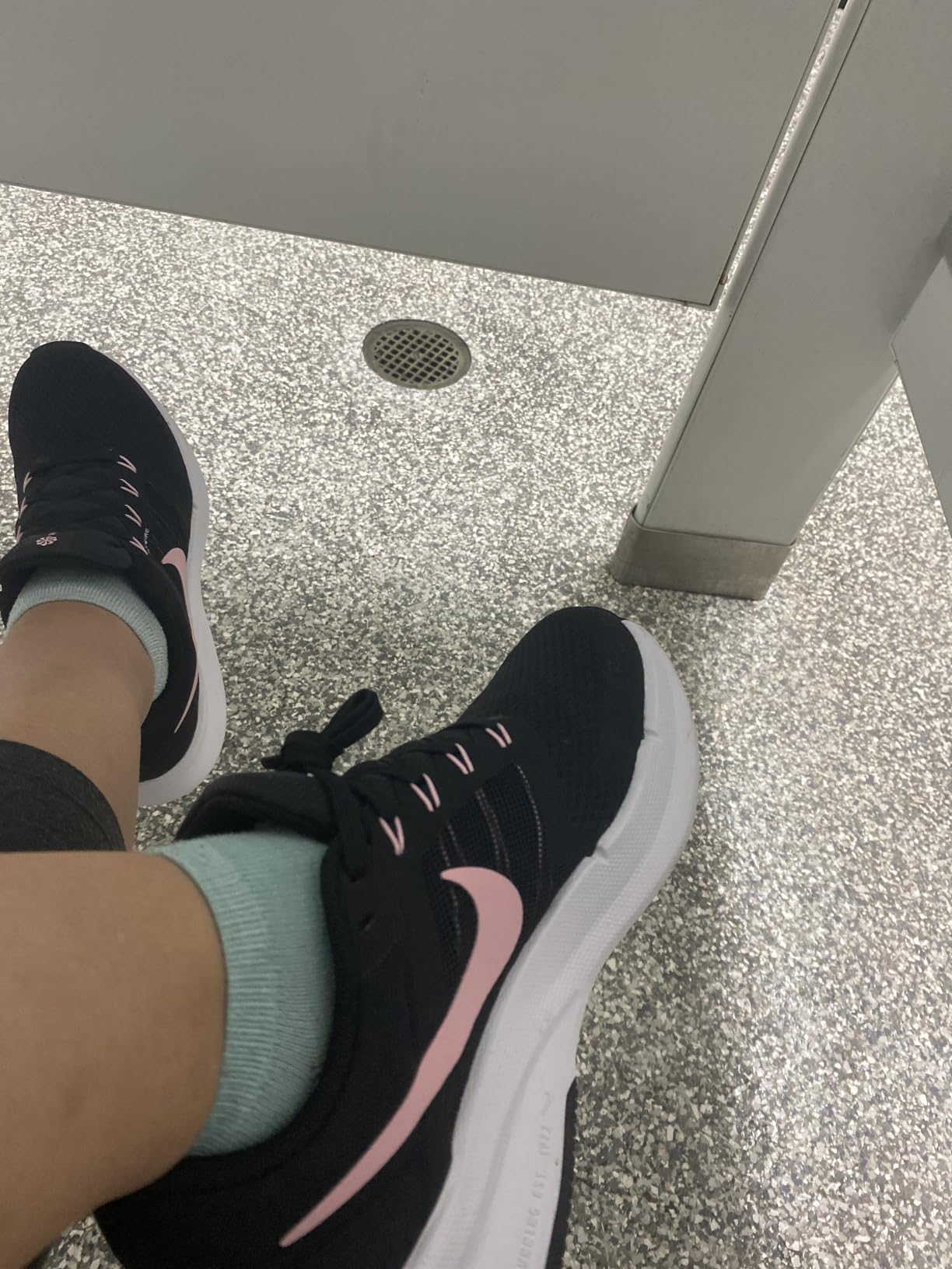 Nike Women's Run Swift 3 Road Running Shoes customer photo 2