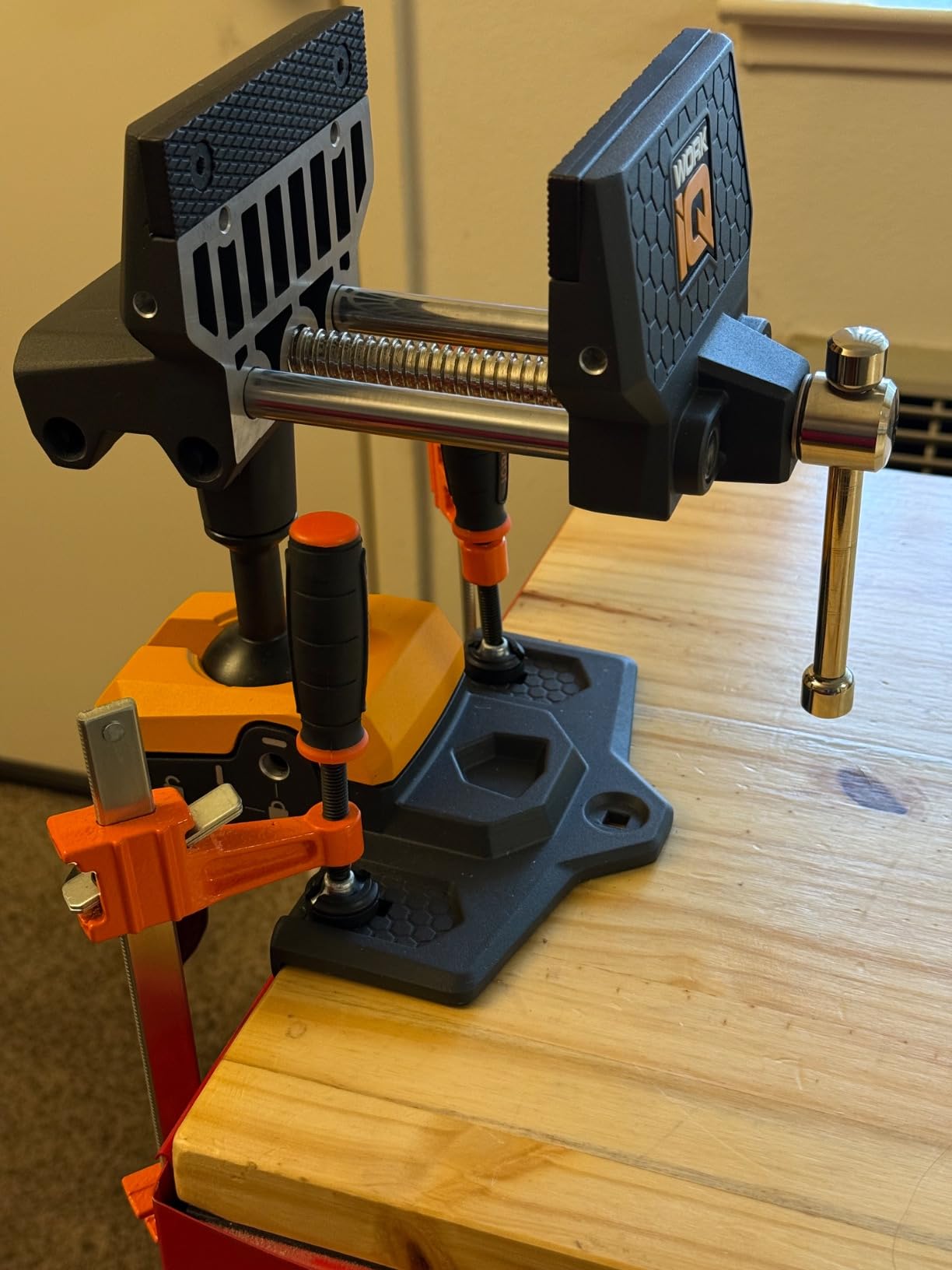 WORK IQ TOOLS IQ Vise 360° Articulating Bench Vice, Multi-Angle customer photo 2