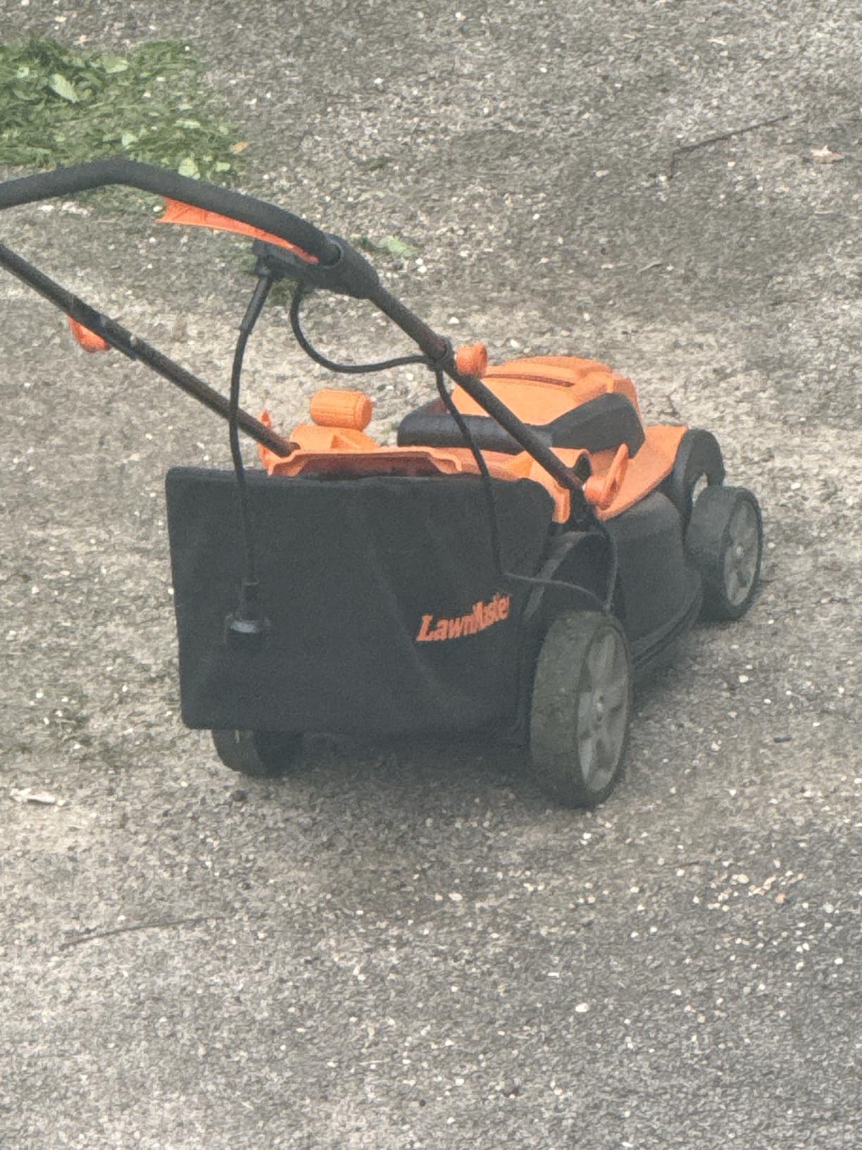 LawnMaster 48V MAX 19-inch Brushless Cordless Lawn Mower, CLMF4819X | 2X24V MAX 4.0Ah Battery, Dual Charger, 6 Cutting Positions customer photo 2