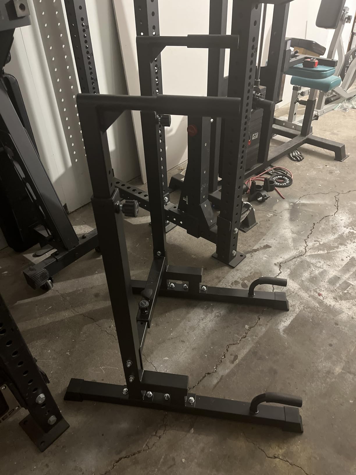 Yes4All Dip Stand 500 LBS Capacity, 80 Levels Adjustable Dip Bars, Dip Station Machine for Home Gym customer photo 1