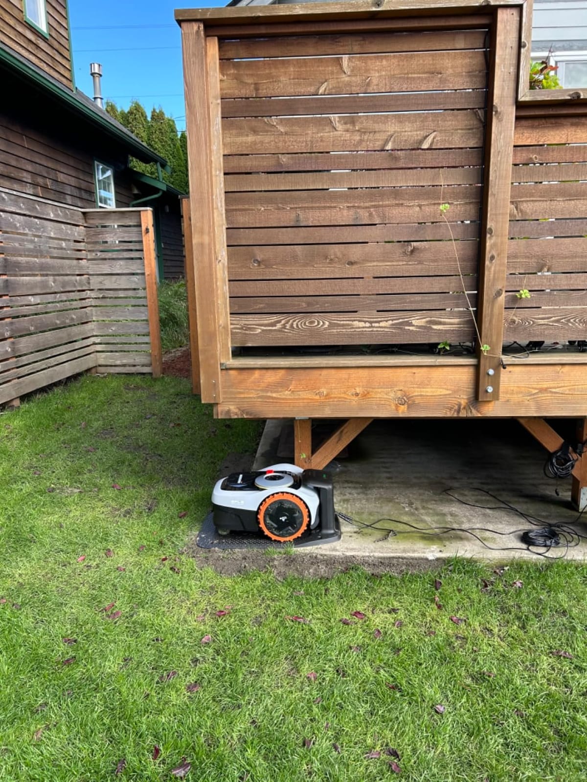 Segway Navimow i105N Robot Lawn Mower Perimeter Wire Free 1/8 Acre RTK+Vision Robotic Lawnmower, AI-Assisted Mapping, Virtual Boundary, APP Control, 58dB(A) Quiet, Multi-Zone Management customer photo 2
