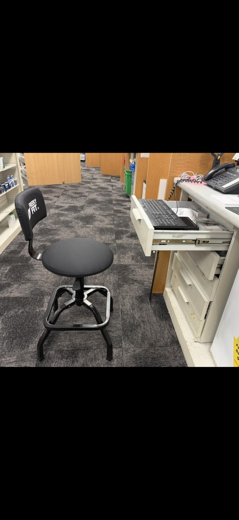 Shop Stool with Backrest, Mechanic Garage Stool for Workshop, Adjustable Shop Stools Chair, Padded Workbench Stools for Men Women, 300 LBS Capacity, 360° Swivel PVC Seat, Heavy Duty, Black customer photo 1