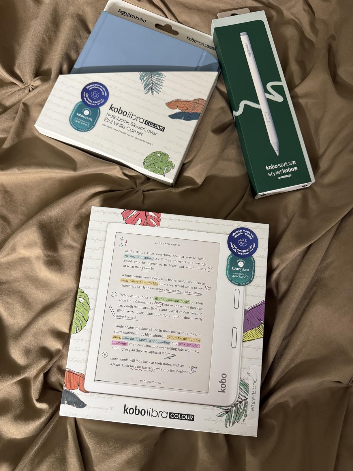 Kobo Libra Colour eReader, 7” Color E Ink, Waterproof, White | 7” Color E Ink Kaleido 3, Dark Mode, Waterproof, eBooks, Audiobooks, Recycled Materials customer photo 1