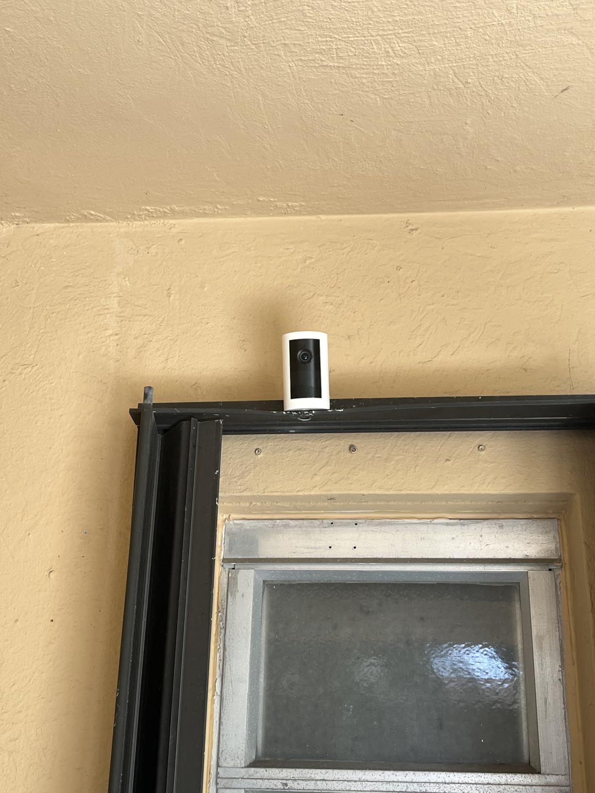Ring Outdoor Cam Plus, Battery (newest model), Home or business security, Wide-Angle 2K Video with Ring Vision, Low-Light Sight for full-color night vision, Mount-Anywhere Versatility, Black customer photo 1