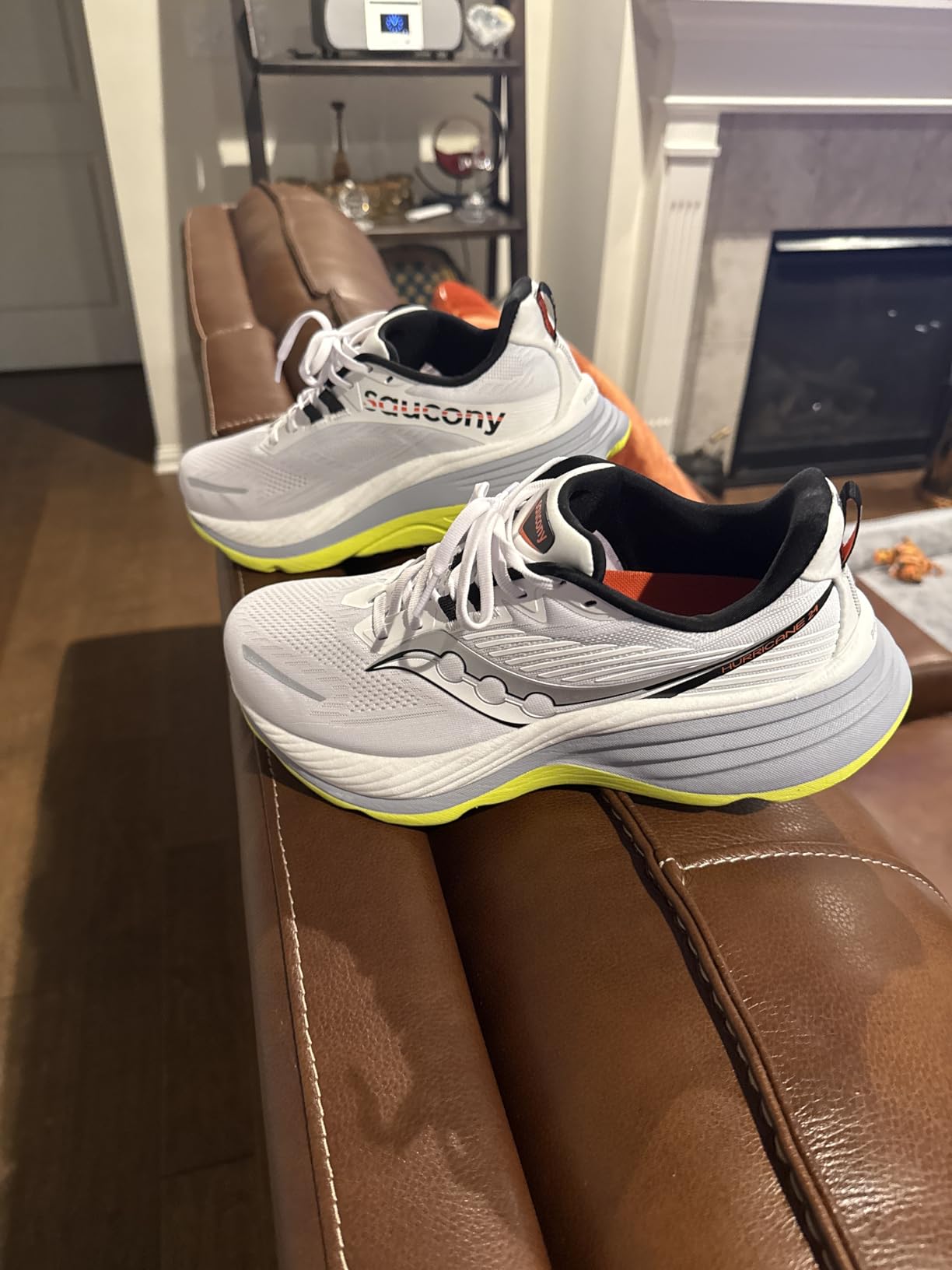 Saucony Men's Hurricane 24 Sneaker customer photo 2