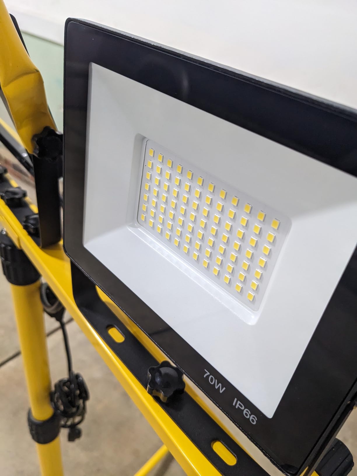21000Lumens LED Work Lights with Stand, 3 Adjustable Work Lamp customer photo 1