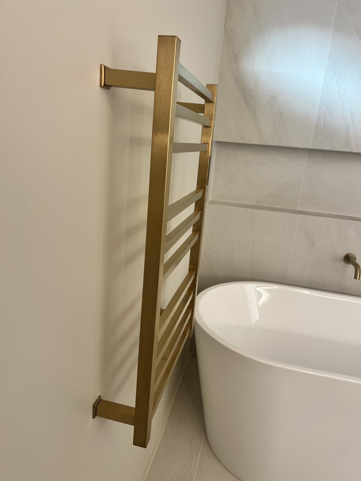 XBVV Gold Heated Towel Rack for Bathroom, Wall Mounted Bath Towel Warmer, Plug-in Electric Towel Rack, 304 Stainless Steel Fast Heating Towel Rack,Keep Bathroom Shower Towels Warm (4-Bar) customer photo 2