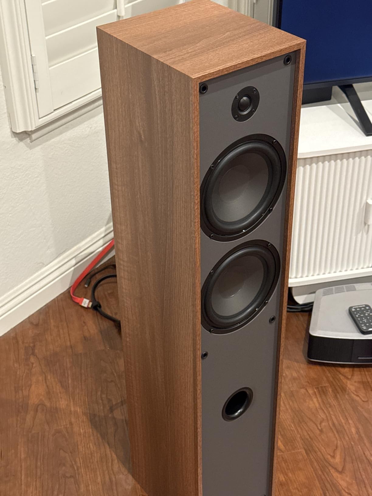 Dayton Audio Classic T65 Floor-Standing Tower Speaker Pair (Black) customer photo 1