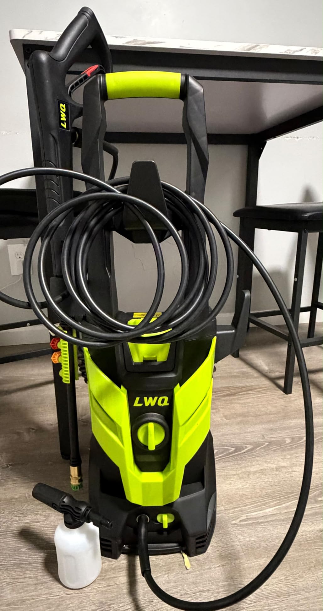 Pressure Washer, Portable Power Washer, 4 Quick Connect Nozzles, High Pressure Cleaning Machine for Car Fence Driveway Patio Washing and More(Light Green) customer photo 2