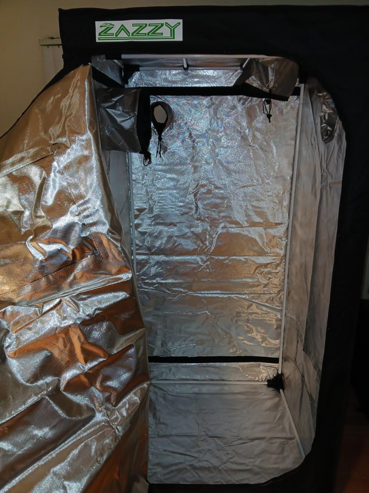 zazzy Hydroponic Grow Tent, 24