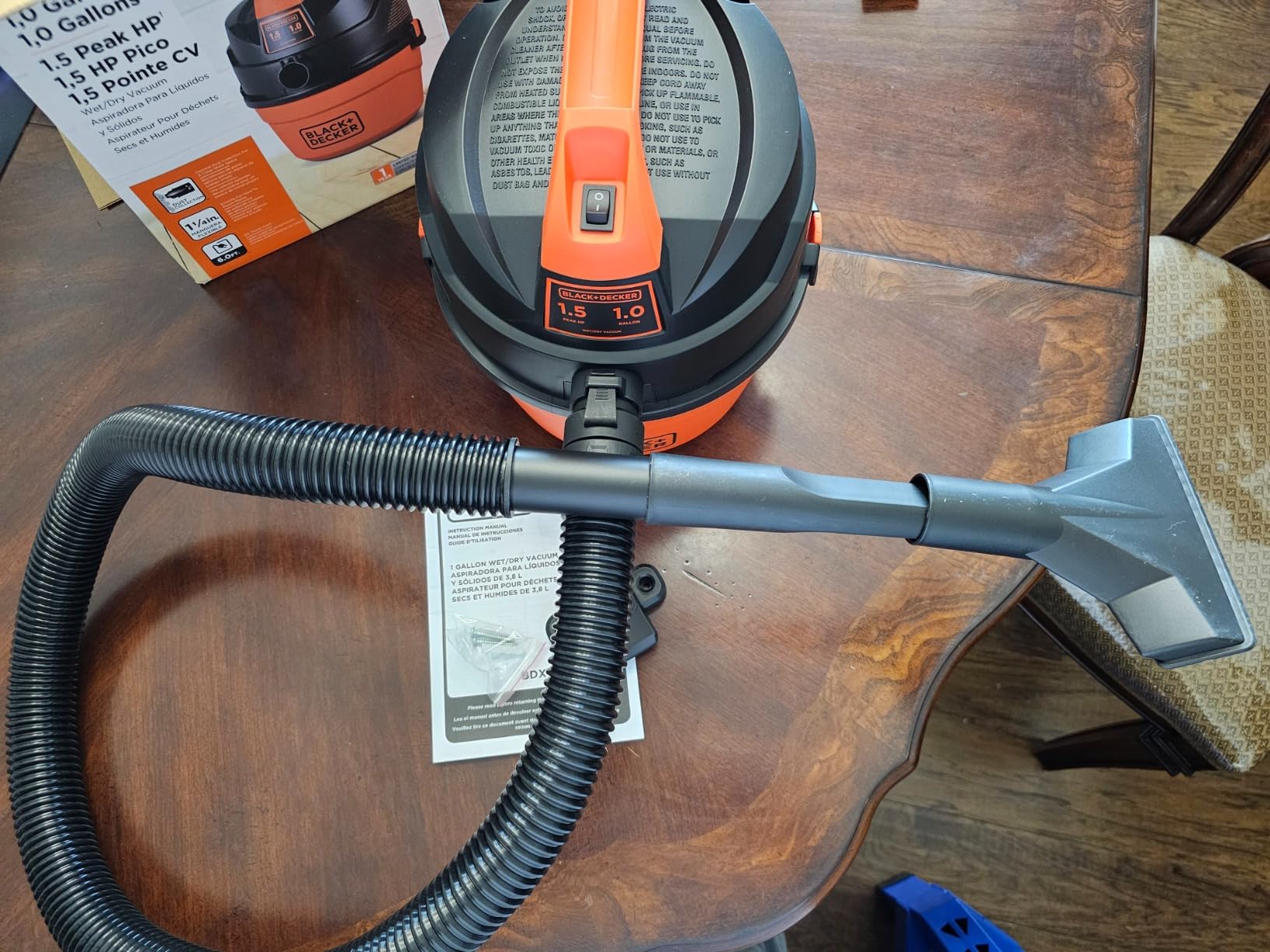 BLACK+DECKER Shop Vacuum Wet and Dry, Small Shop Vac with Accessories, 1 Gallon 1.5 Peak HP, Wall Mount Mini Vacuum for Garage, Home and Pet, 60CFM (BDXV18101P-1H) customer photo 1