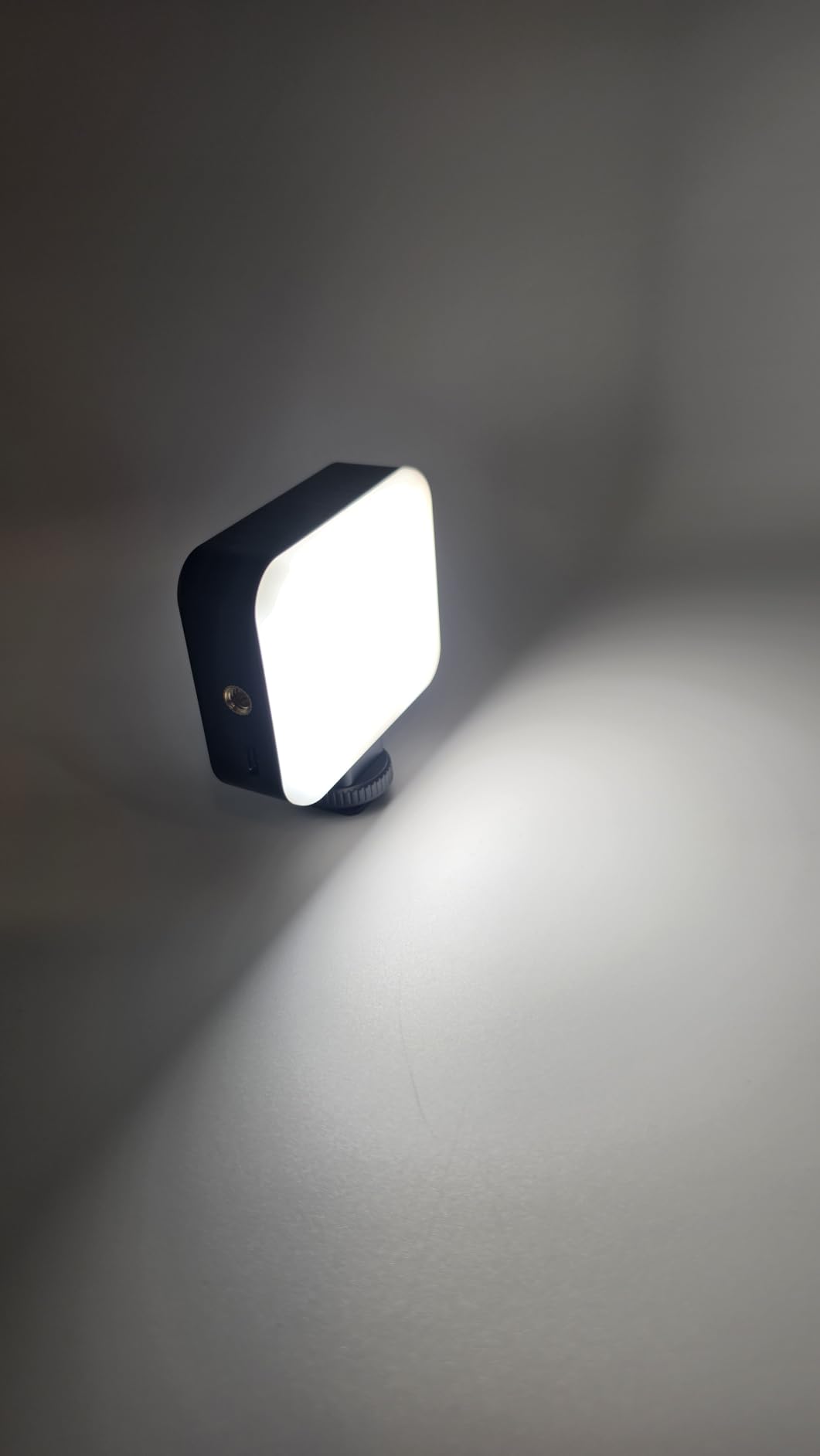 SMALLRIG P96 Pro Mini LED Video Light, Portable Photography Camera Light customer photo 2