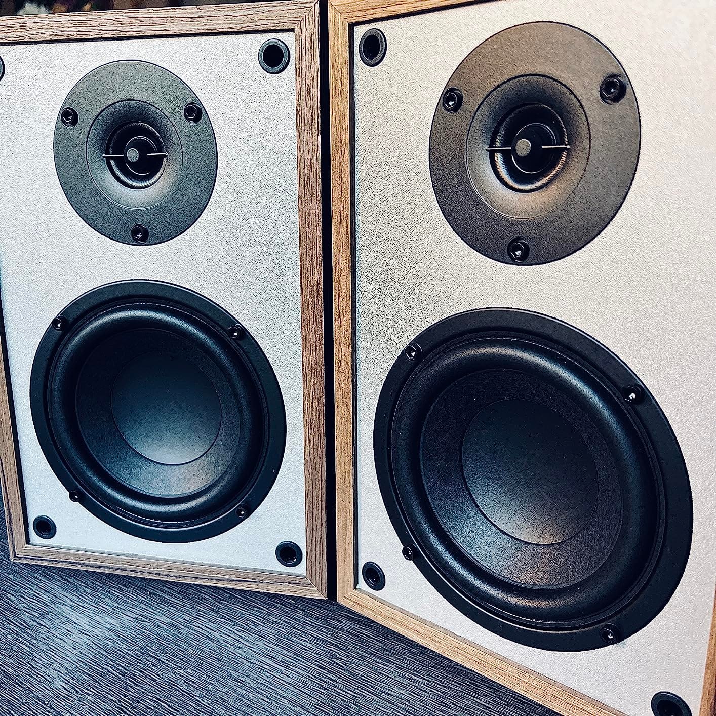 BESTISAN Bluetooth Bookshelf Turntable Speakers customer photo 2
