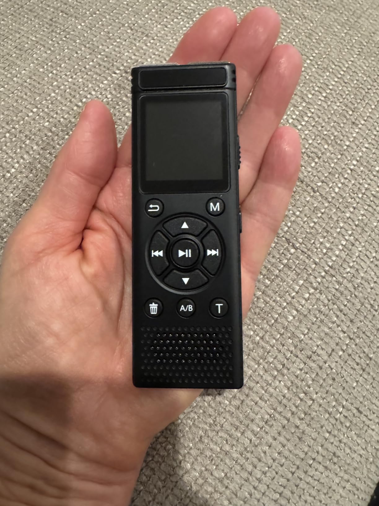 Tonfarb 136GB Digital Voice Recorder with Playback,9775 Hours Audio Record customer photo 2