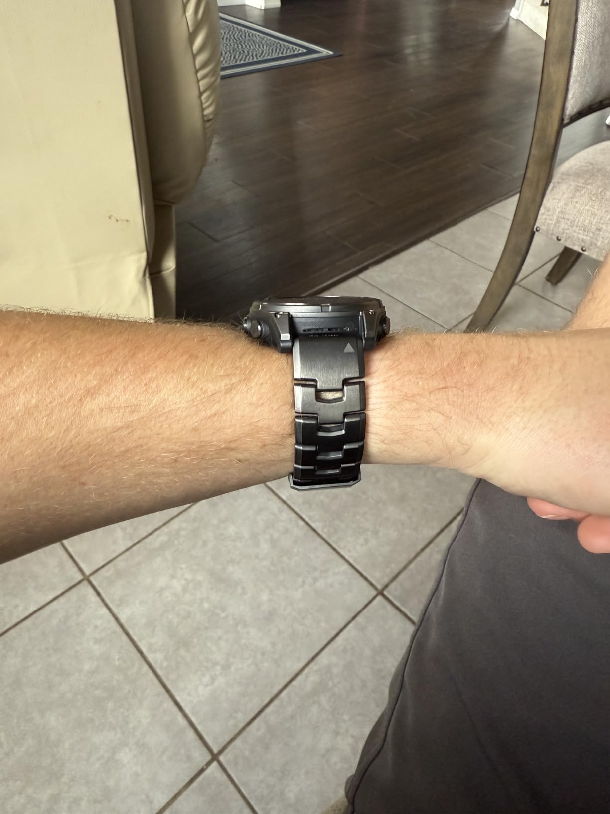 Garmin fēnix® 8 Solar Sapphire, 47mm DLC Titanium Black/Pebble Gray customer photo 2