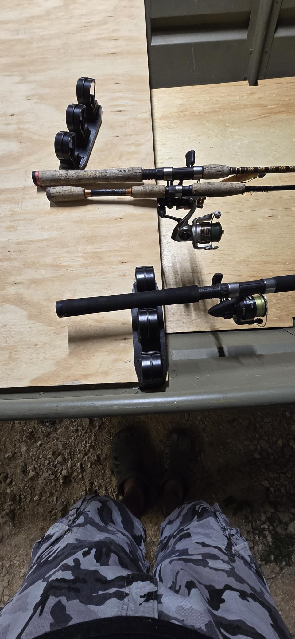 VEYWANE Fishing Rod Racks for Boat/Wall/Truck Bed, 3-Poles Storage Holders with Rubber Band Clips customer photo 1