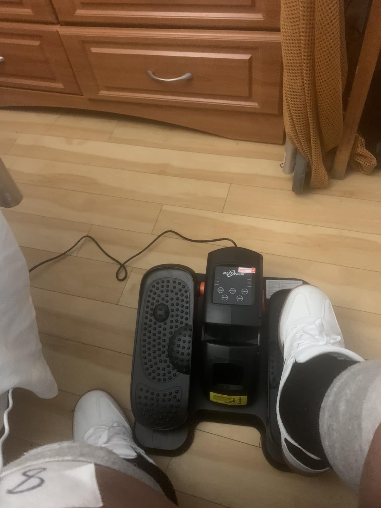 Putnen Under Desk Elliptical Machine, Electric Leg Exerciser for Seniors customer photo 2
