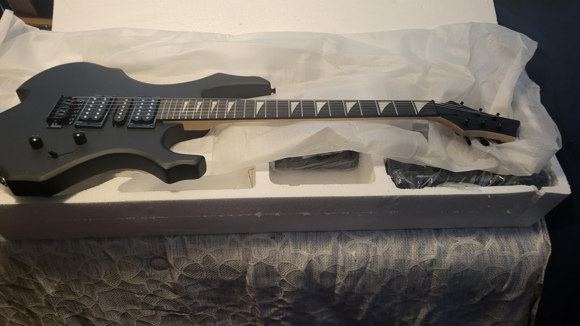 Ktaxon Burning Fire Design Full Size Electric Guitar Kit, Lightning Black customer photo 2