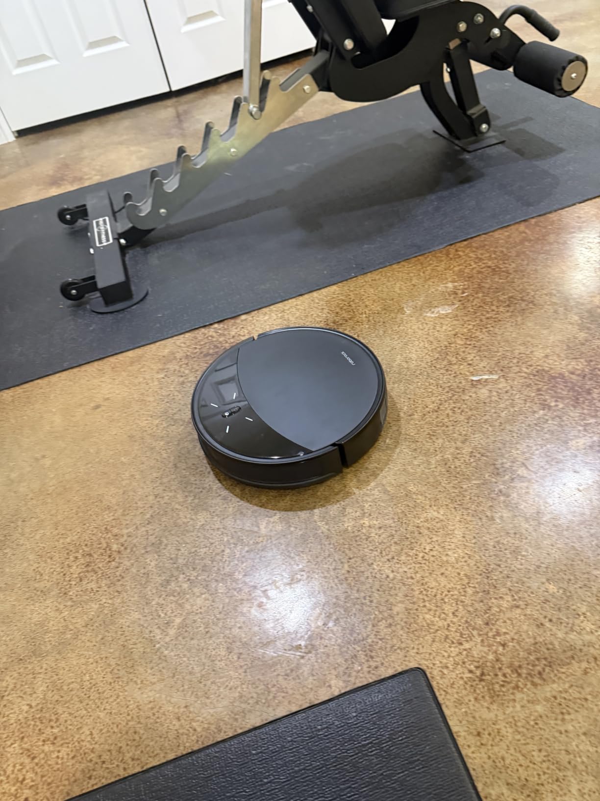 roborock Saros 10R Robot Vacuum and Mop, 22000Pa, Edge Cleaning customer photo 1