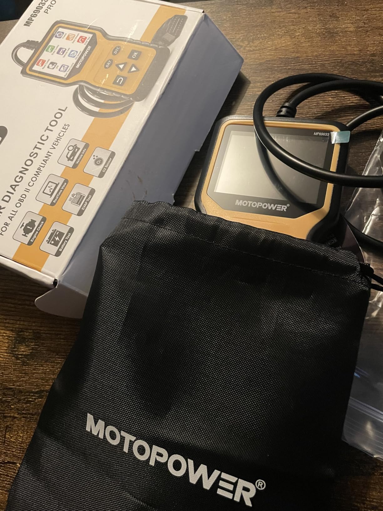 MOTOPOWER MP69033 Pro OBD2 Scanner Code Reader Check Engine Fault Light Diagnostic Scan Tool with Battery Tester customer photo 2