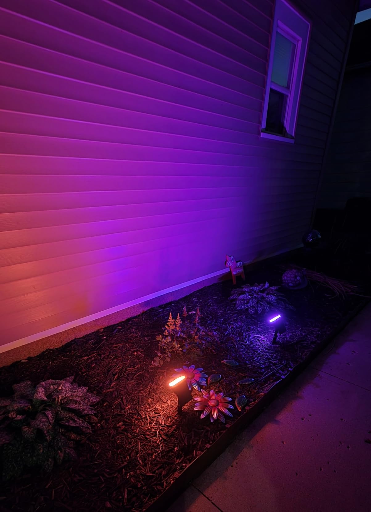 Linkind Smart Solar Spot Lights Outdoor SL5C, IP67 Solar Lights Outdoor | Cool/Warm White/Color Changing Spotlight, APP/Voice Control,Landscape Lighting for Yard, Garden, Pathway(2 Pack) customer photo 2