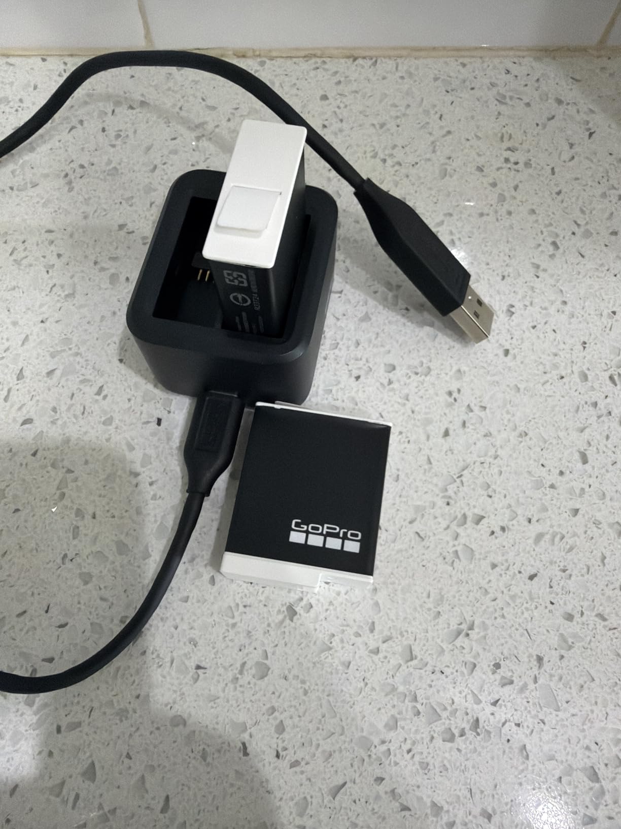 GoPro Dual Battery Charger + 2 Enduro Batteries (HERO12 Black/HERO11 Black/HERO10 Black/HERO9 Black) - Official GoPro Accessory customer photo 2