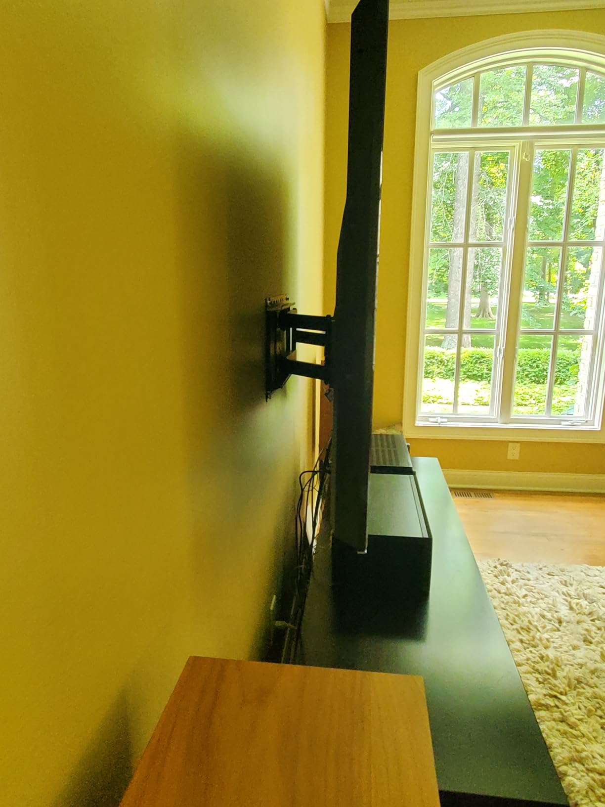 USX MOUNT Full Motion TV Wall Mount for Large TVs 42-97 Inch up to 150 lbs customer photo 2