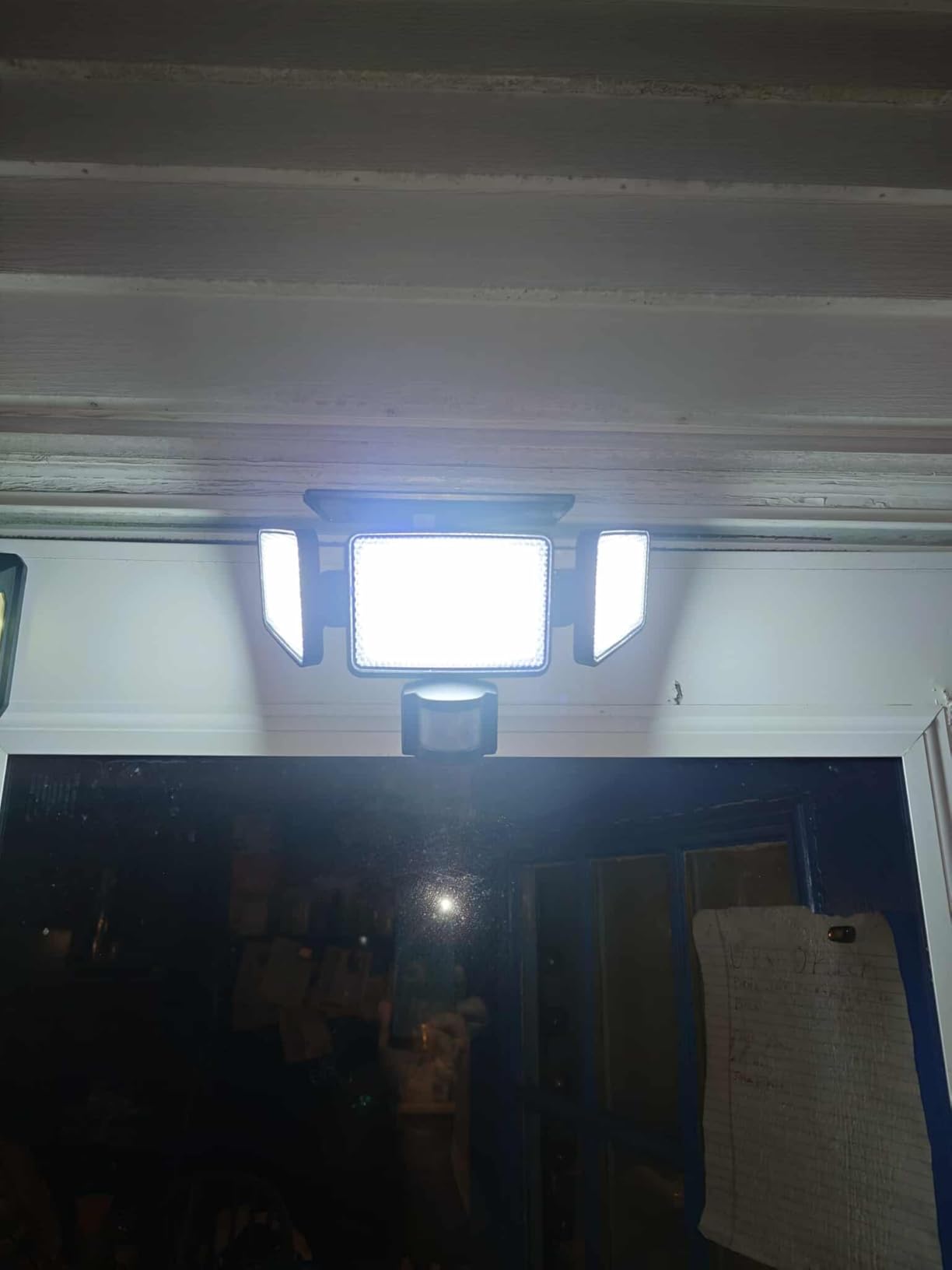 Philips Solar Security Light Outdoor 302 LED 1200lm，Solar-Powered Waterproof Wall-Mounted Flood Light w/PIR Motion Sensor, 3 Heads, IP65 Waterproof, 3 Modes (2 Packs) customer photo 1