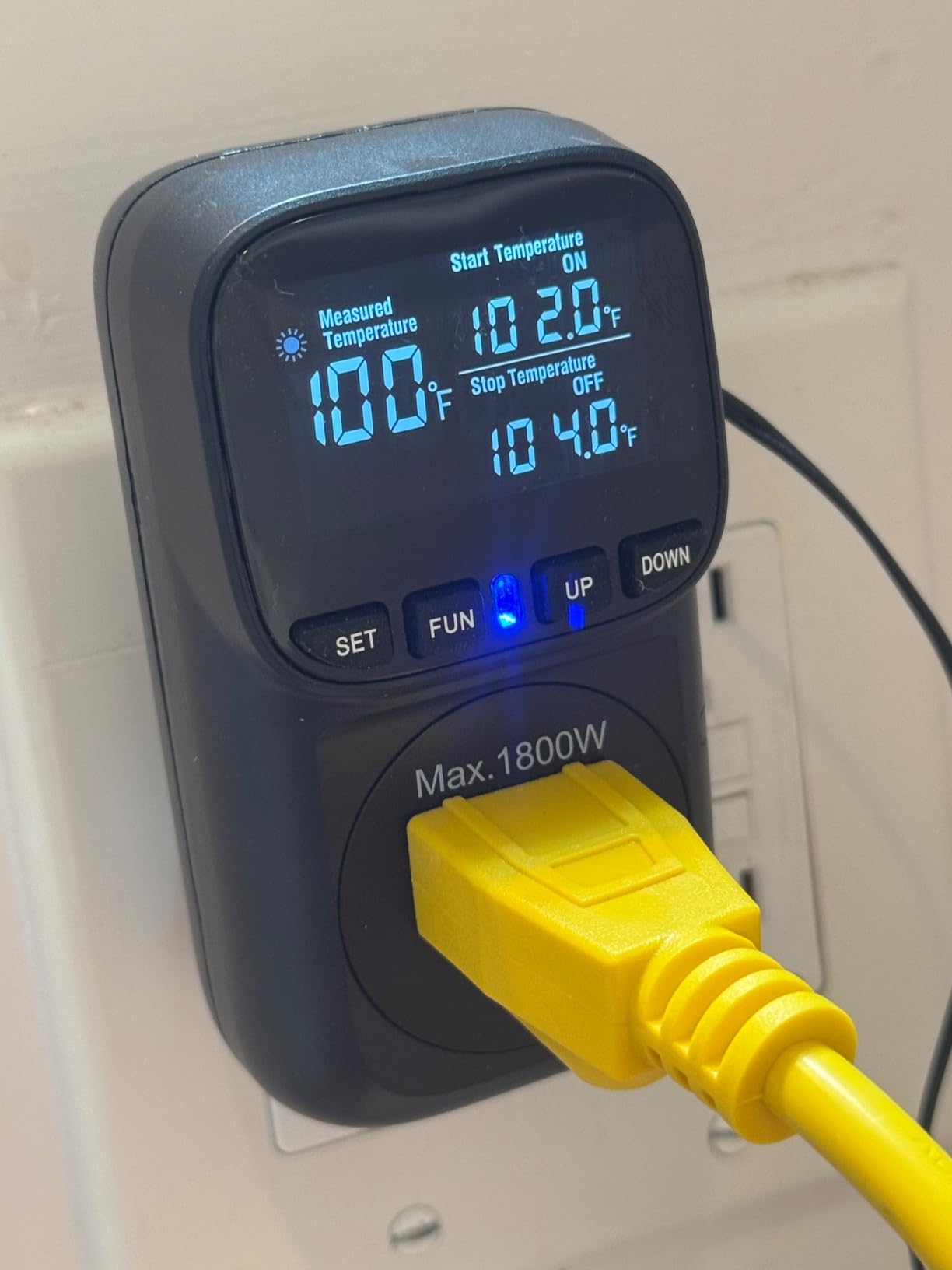 DEWENWILS Temperature Controller Outlet 15A Thermostat Plug, -40~210°F customer photo 2