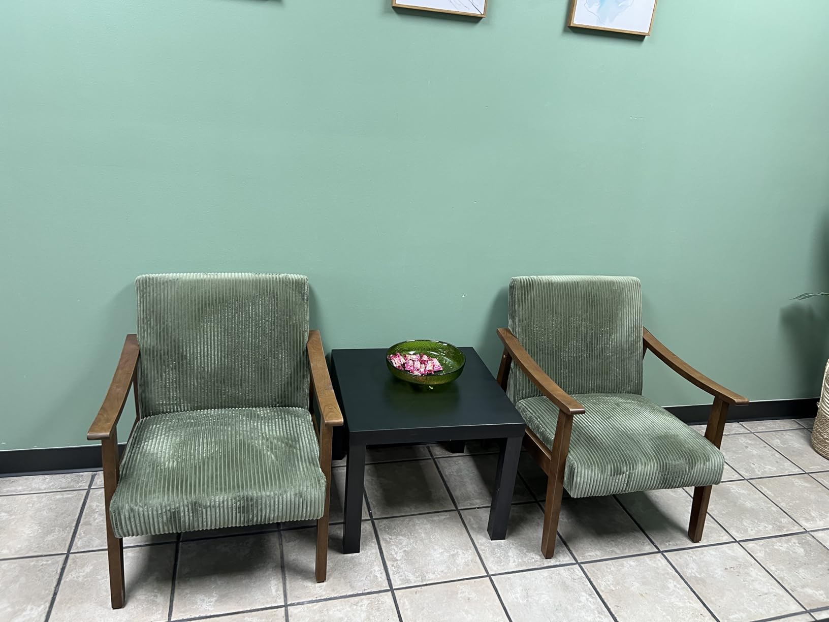 Yaheetech Accent Chairs, Mid-Century Corduroy Fabric Armchairs, Dark Green | Corduroy Chair with Solid Wood Legs, Cozy Reading Leisure Chair for Living Room, Bedroom, Waiting Room customer photo 2