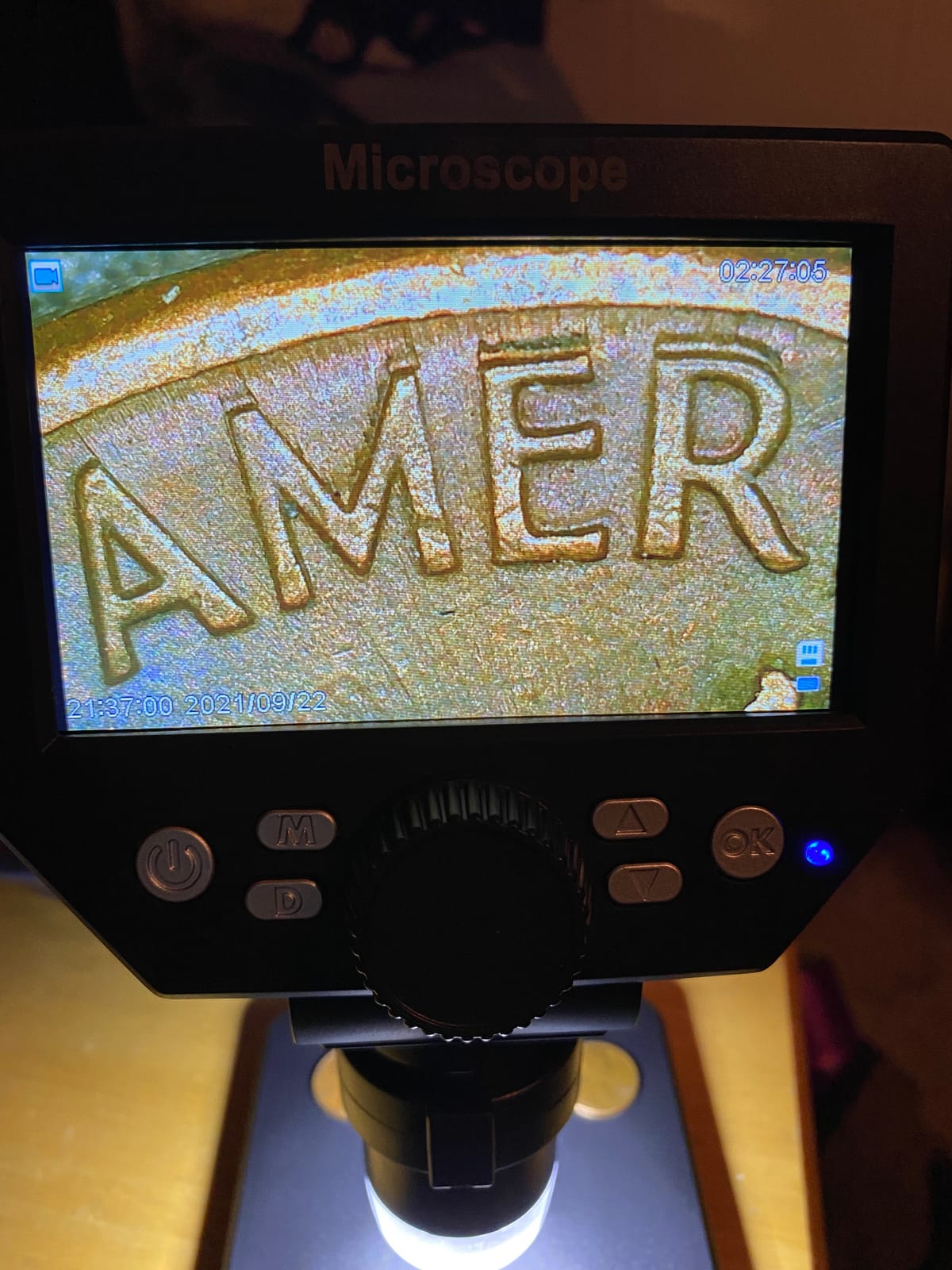 PalliPartners Digital Microscope for Coins with Light HD Screen customer photo 2