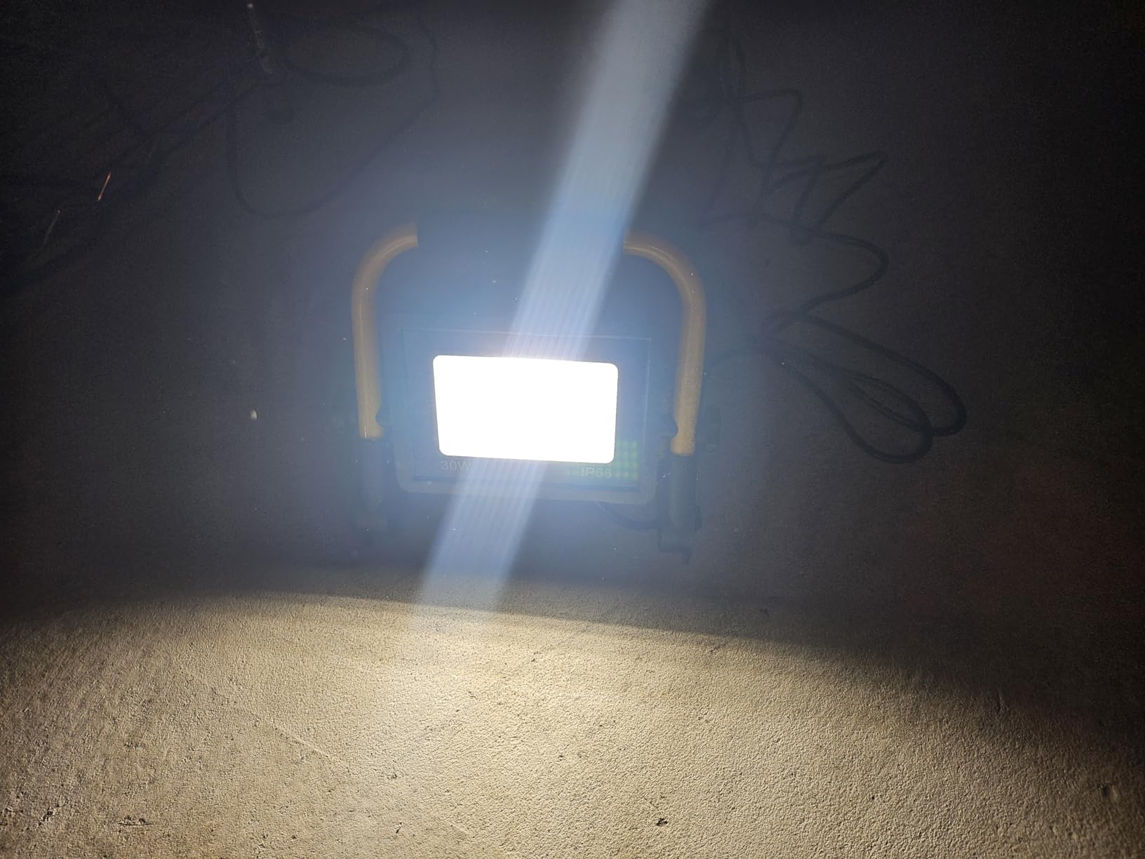 21000-Lumen LED Work Light with Stand for Job Site Garage customer photo 1