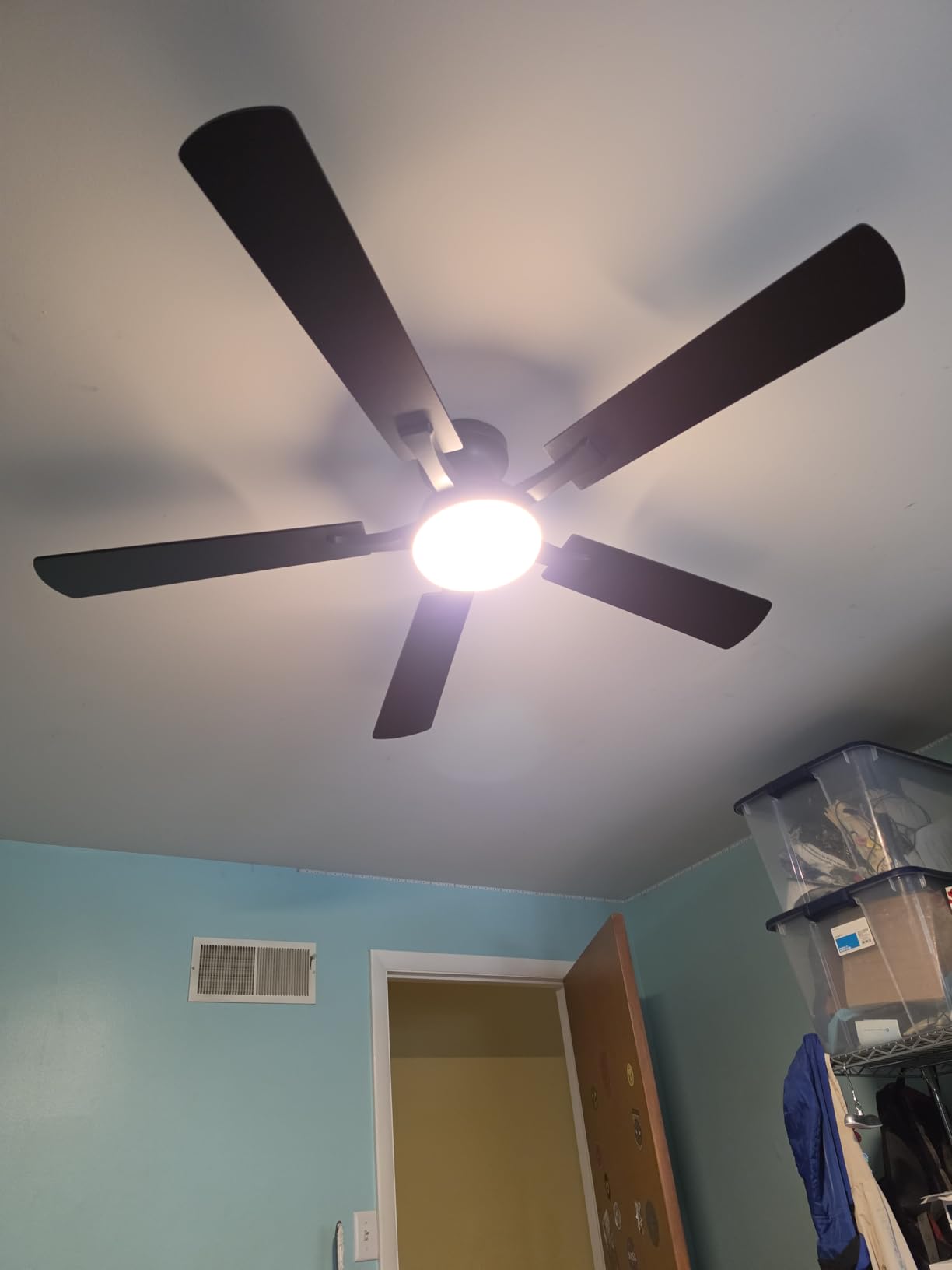 ZMISHIBO 52 Inch Ceiling Fans with Lights, Remote&App Control, Flush Mount | Low Profile, Dimmable 20W LED Light, Quiet Reversible Motor, Strong Airflow, Easy Install for Bedroom/Living Room/Apt, Black customer photo 2