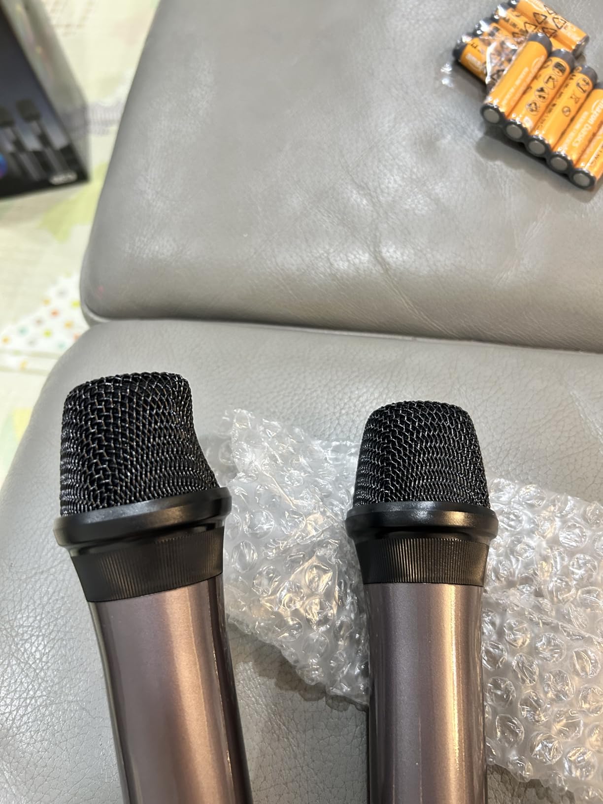 Karaoke Machine for Adults Kids, Portable Bluetooth Speaker with 2 Wireless Microphones, TWS Mode & LED Light, 10H Battery PA System, Home Party Outdoor Camping Birthday (2 Mics) customer photo 2