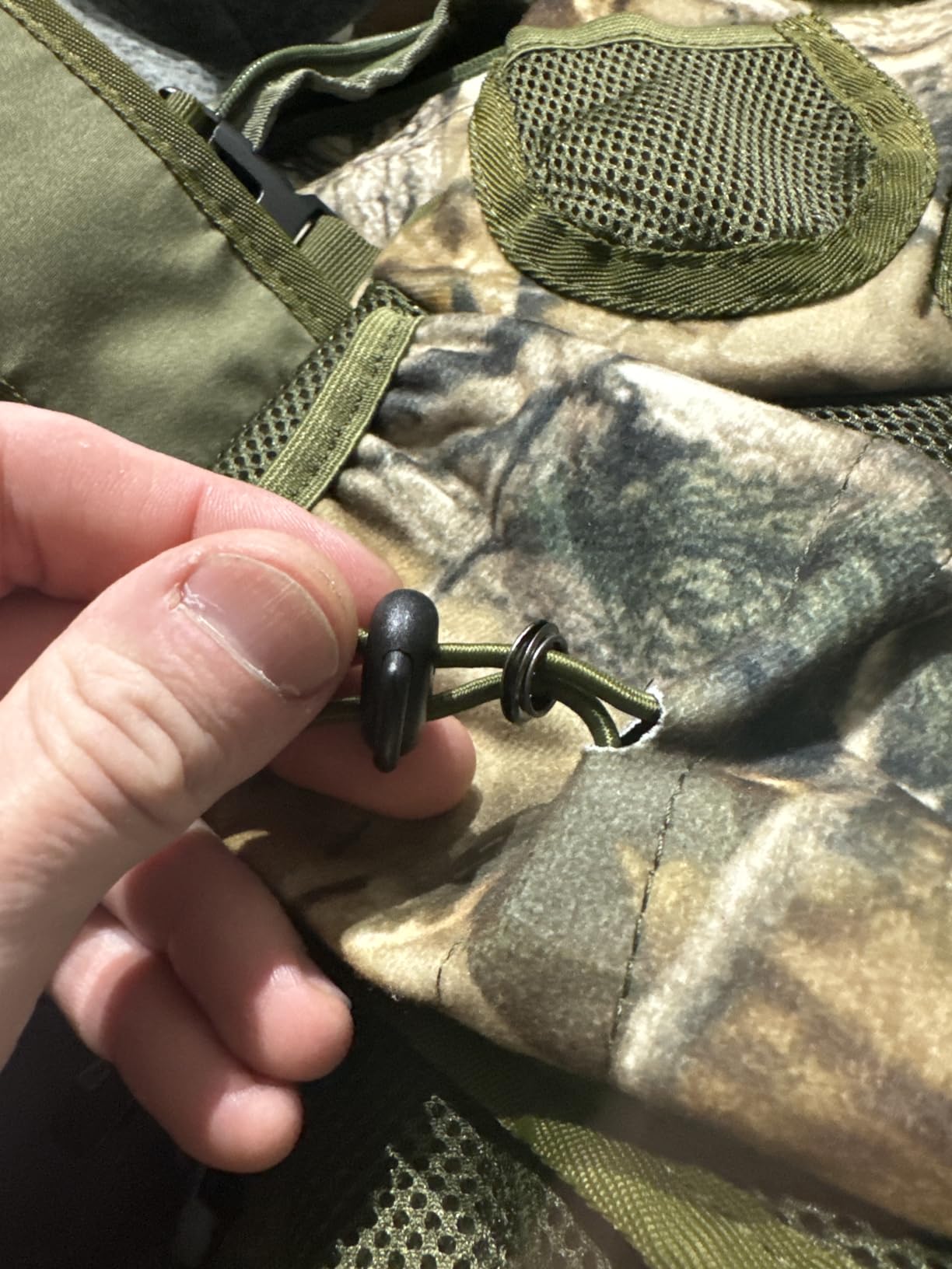 UIIHUNT Turkey Vest with Seat: Lightweight Turkey Hunting Vest with Game Pouch, Adjustable Turkey Hunting Gear Accessories customer photo 2