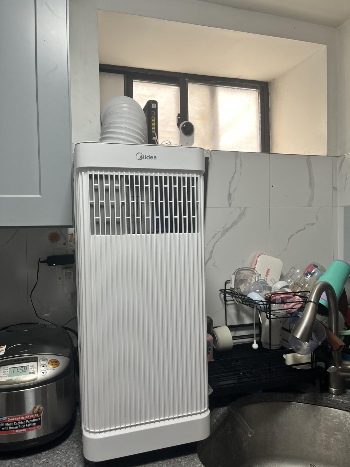 Midea 8,500 BTU ASHRAE Portable Air Conditioner, Cools up to 150 Sq. Ft. | 5,000 BTU SACC Portable AC, Smart APP & Remote Control, with Dehumidifier & Fan mode, Window Kit, Easy-to-use and Install customer photo 1