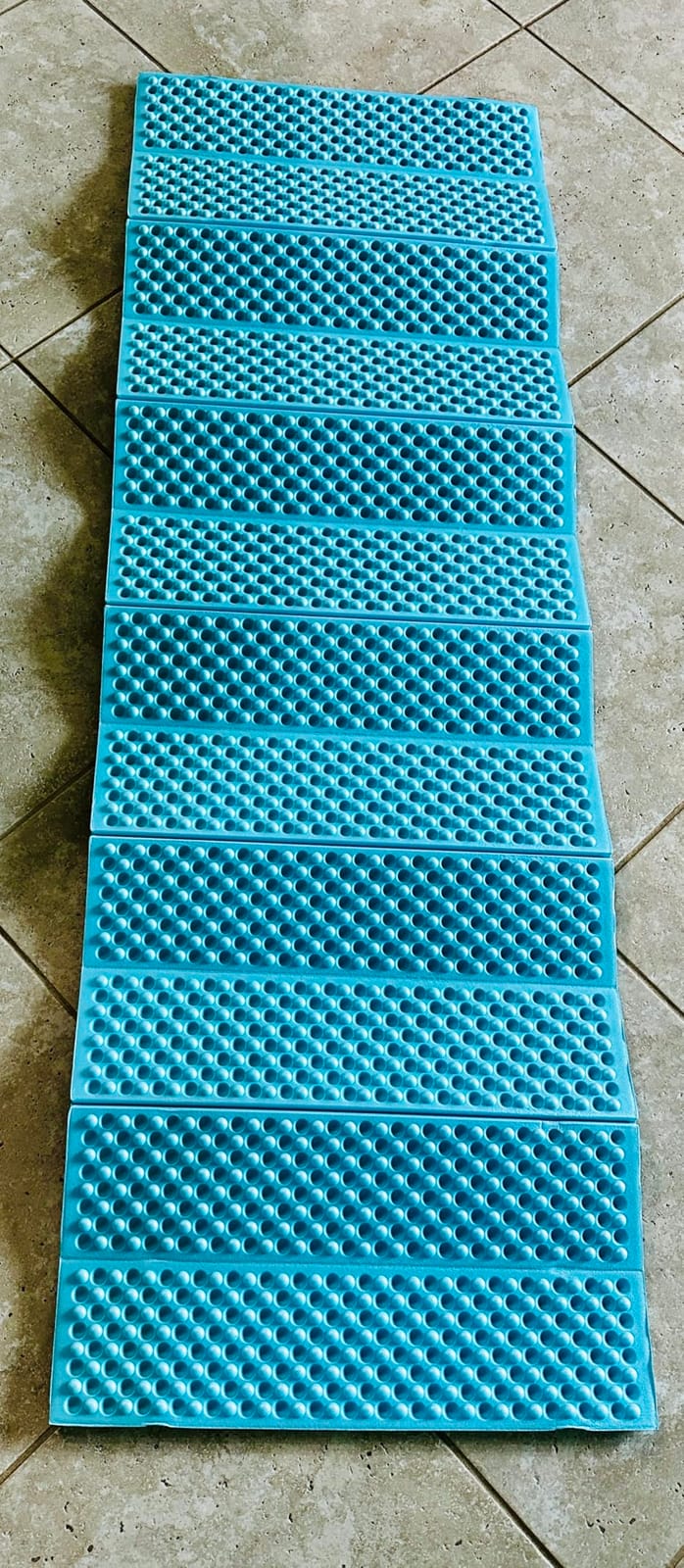 Ultralight Foam Sleeping Pad, Waterproof Closed Cell Foam Pad for Superior Insulation, Folding Sleeping Mat for Compact Storage, Foldable and Portable for Hiking and Camping customer photo 1