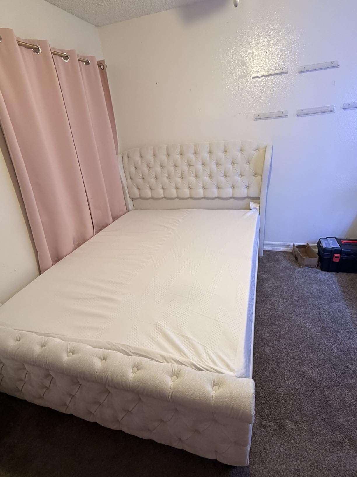 Novilla 12 Inch Queen Mattress in a Box, Gel Memory Foam for Cooling Night | Comfort & Pressure Relief, CertiPUR-US Certified customer photo 1