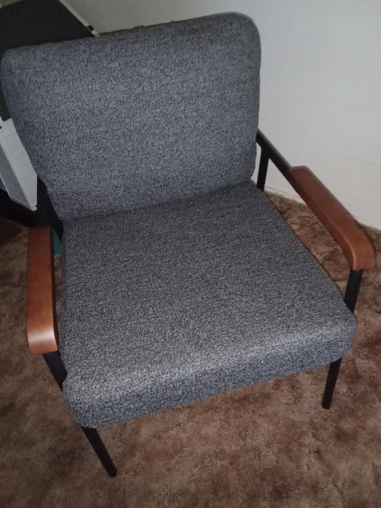 VINGLI Mid-Century Modern Accent Armchiar for Small Space, Small Comfy Upholstered Leisure Reading Chair with Wood Armrest for Bedroom, Living Room, Waiting Room, Linen Grey customer photo 1