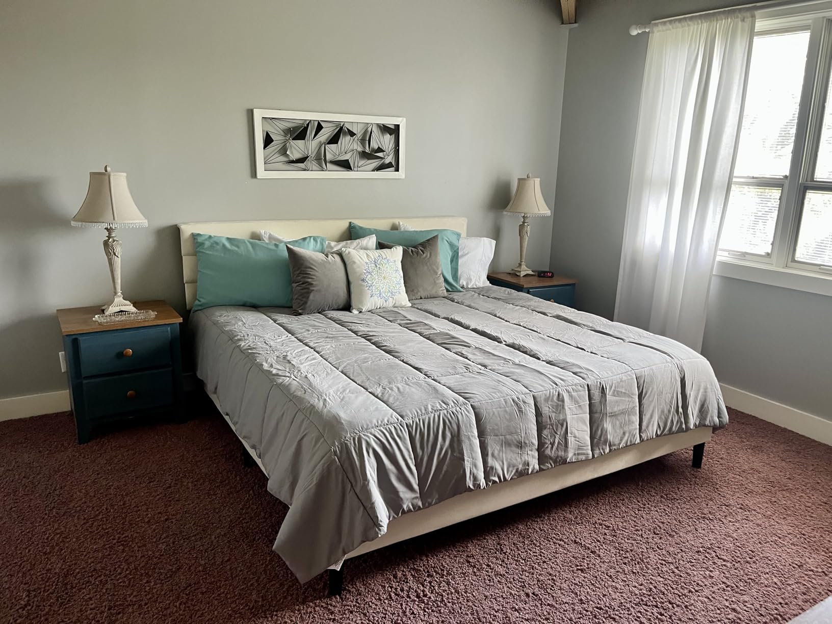 Fluest Queen Bed Frame, Platform Bed Frame with Velvet Upholstered Headboard, No Box Spring Needed, Sturdy Metal Support, Noise Free, Easy Assembly, Modern Bedroom Furniture, Beige customer photo 1